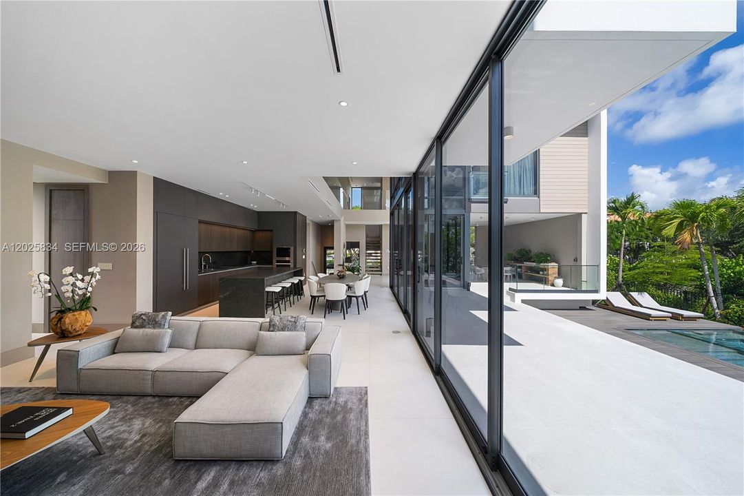 For Sale: $7,490,000 (5 beds, 5 baths, 3768 Square Feet)