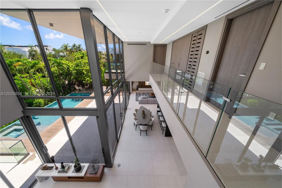 For Sale: $7,490,000 (5 beds, 5 baths, 3768 Square Feet)