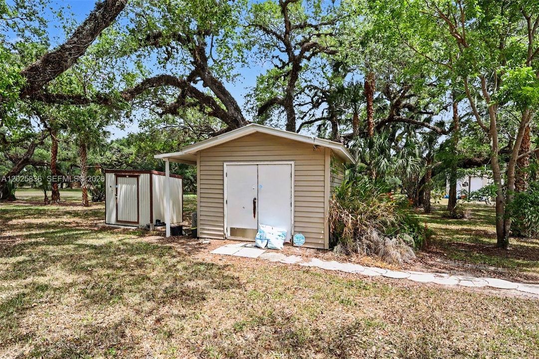 3079 Frontier Cir, LaBelle FL 33935