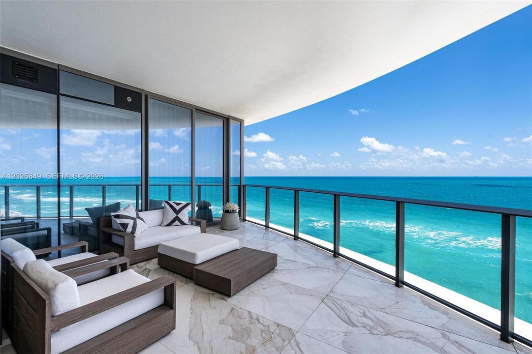 For Sale: $5,899,000 (3 beds, 3 baths, 2137 Square Feet)