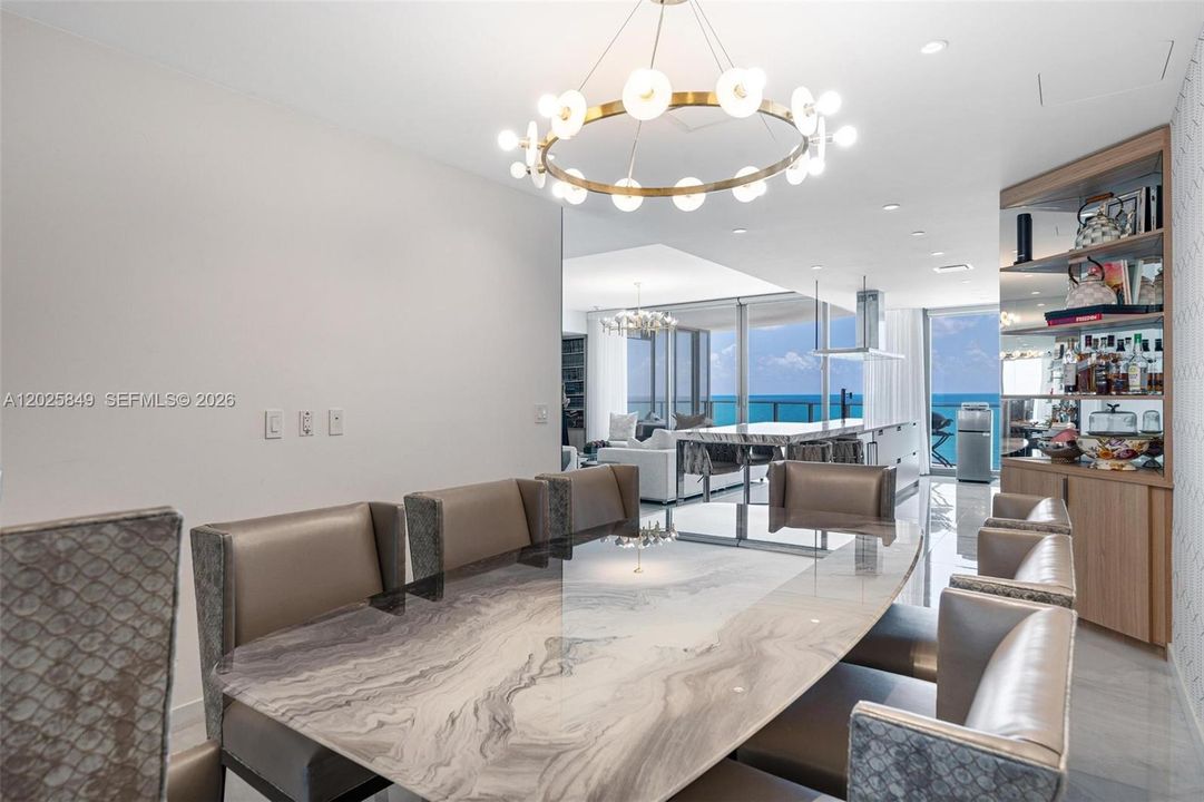For Sale: $5,899,000 (3 beds, 3 baths, 2137 Square Feet)