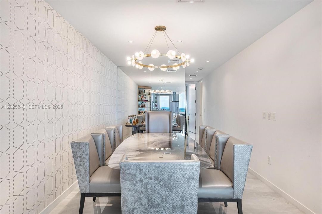 For Sale: $5,899,000 (3 beds, 3 baths, 2137 Square Feet)