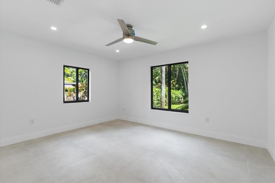 21-451 NE 119th Street Biscayne Park, FL