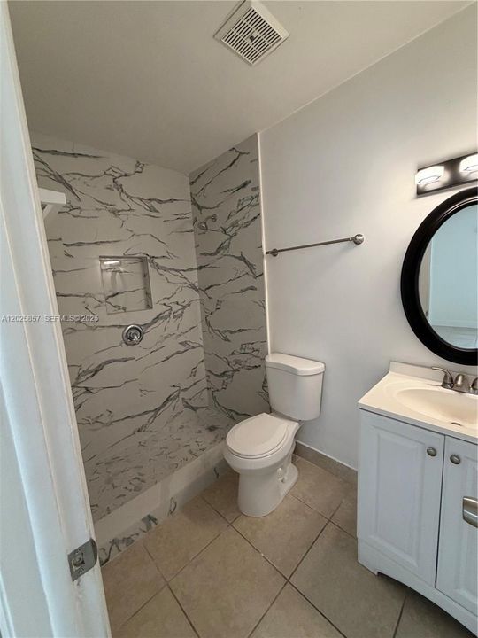 В аренду: $2,300 (3 спален, 2 ванн, 994 Квадратных фут)