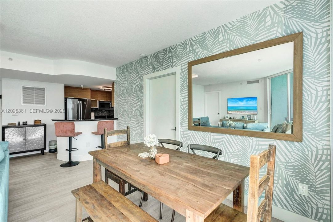 В аренду: $3,500 (2 спален, 2 ванн, 1221 Квадратных фут)