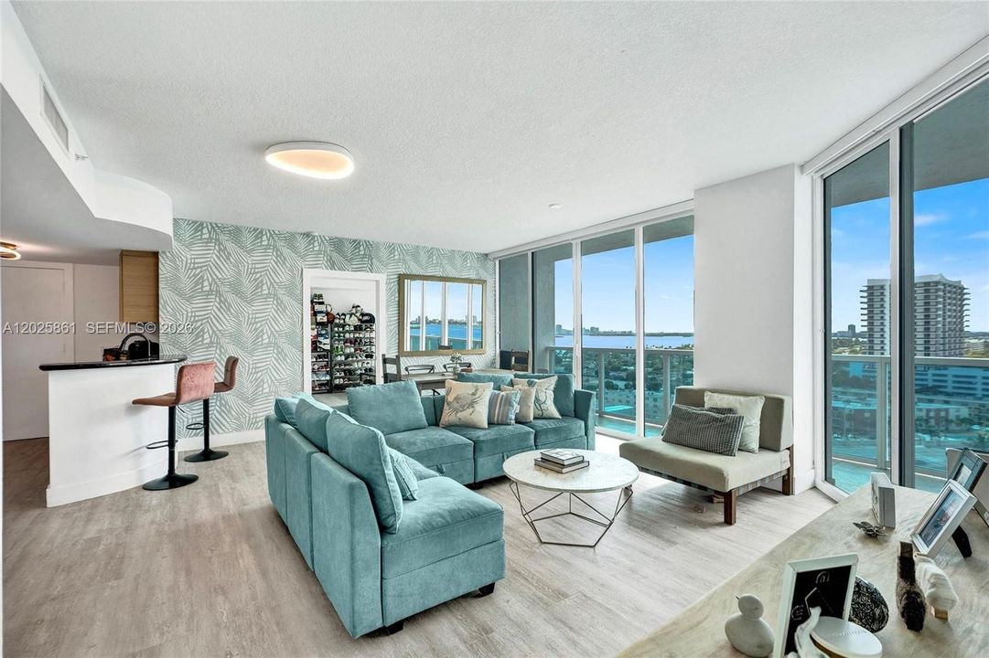 В аренду: $3,500 (2 спален, 2 ванн, 1221 Квадратных фут)