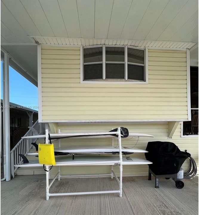 Recently Rented: $3,000 (2 beds, 1 baths, 1040 Square Feet)