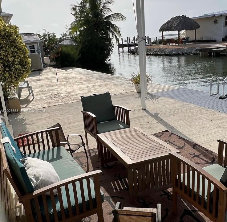 Recently Rented: $3,000 (2 beds, 1 baths, 1040 Square Feet)