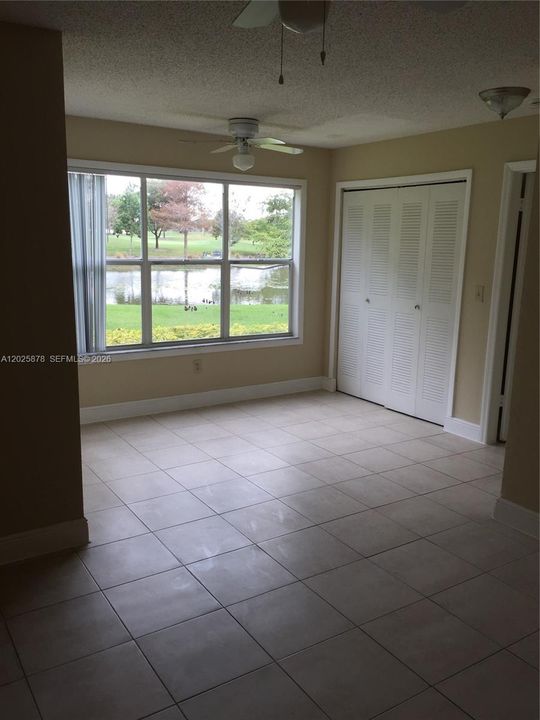 Activo con contrato: $270,000 (2 camas, 2 baños, 1065 Pies cuadrados)