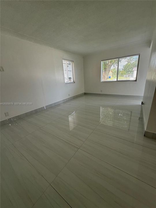 В аренду: $2,500 (2 спален, 1 ванн, 1100 Квадратных фут)