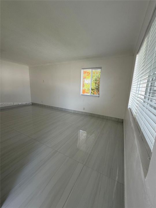 В аренду: $2,500 (2 спален, 1 ванн, 1100 Квадратных фут)