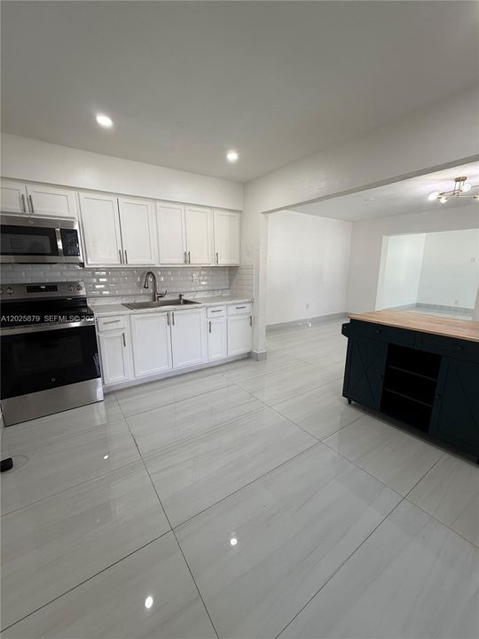 В аренду: $2,500 (2 спален, 1 ванн, 1100 Квадратных фут)