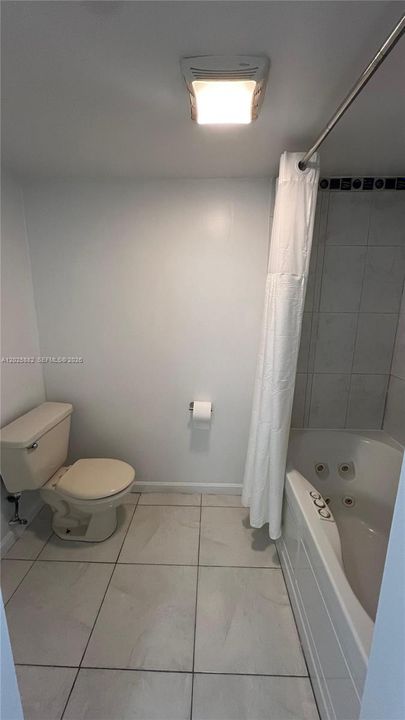 For Rent: $1,750 (1 beds, 1 baths, 780 Square Feet)