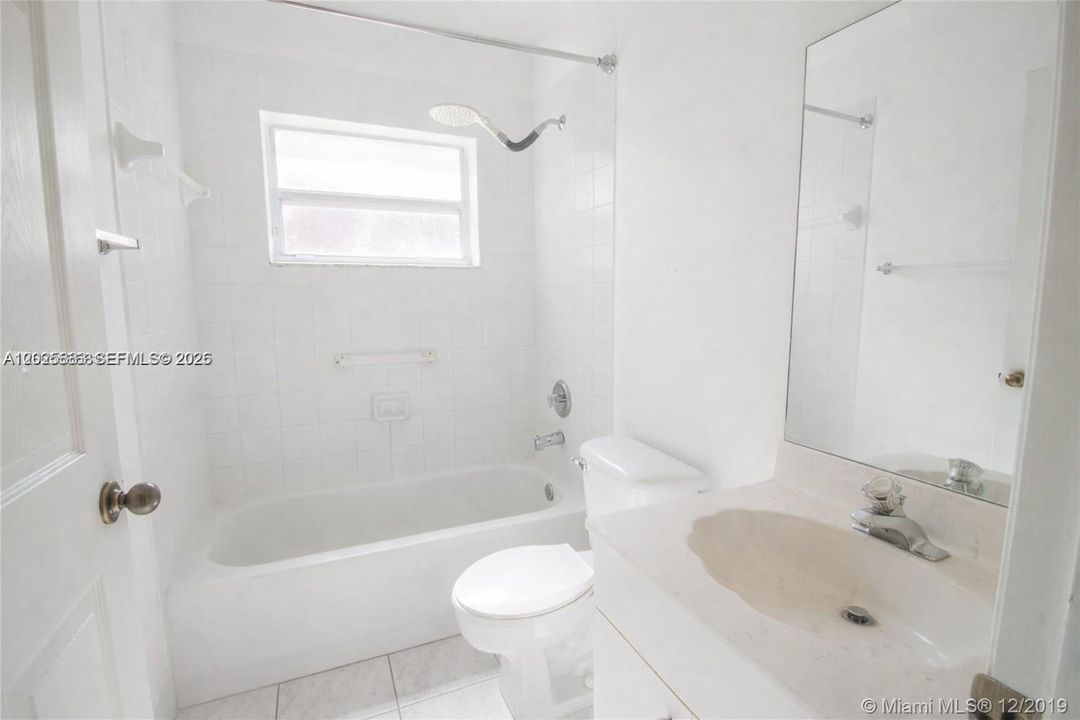 En Venta: $598,000 (3 camas, 2 baños, 1631 Pies cuadrados)