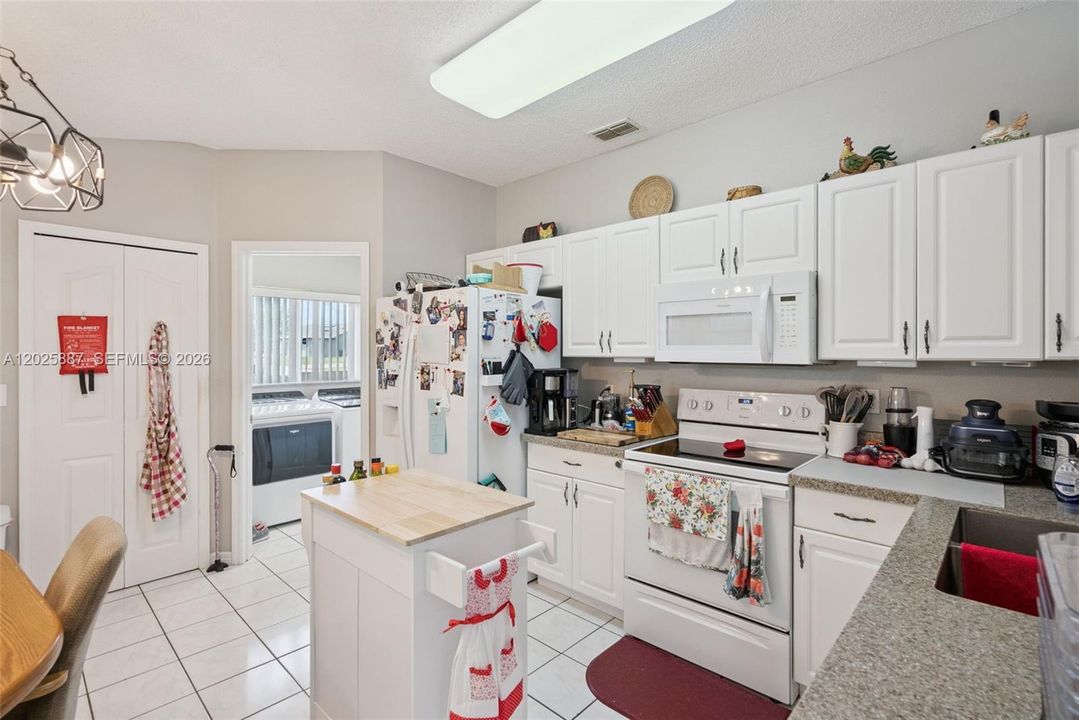 For Sale: $319,900 (3 beds, 2 baths, 0 Square Feet)