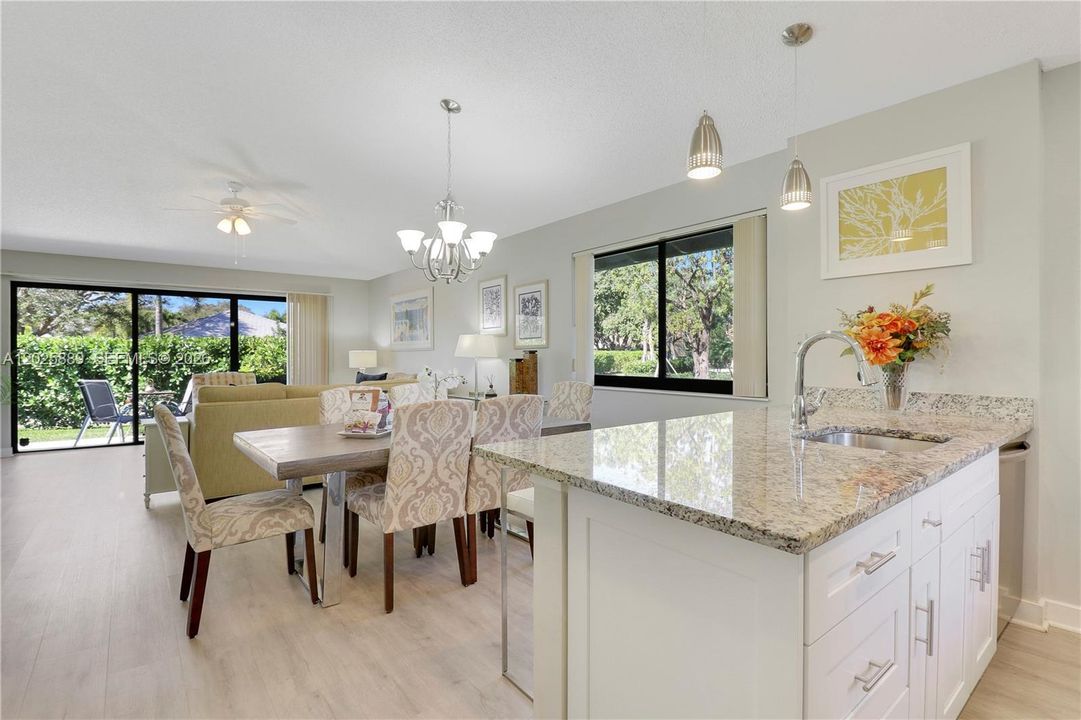 For Rent: $10,000 (2 beds, 2 baths, 1135 Square Feet)