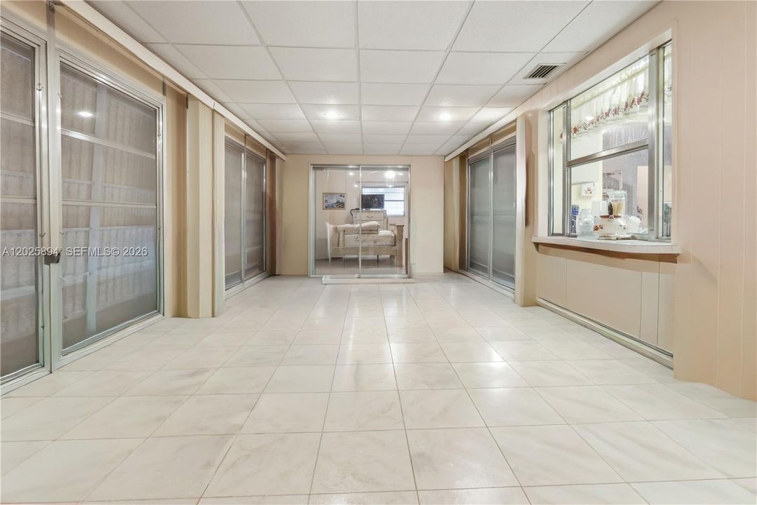 For Sale: $310,000 (2 beds, 2 baths, 1579 Square Feet)