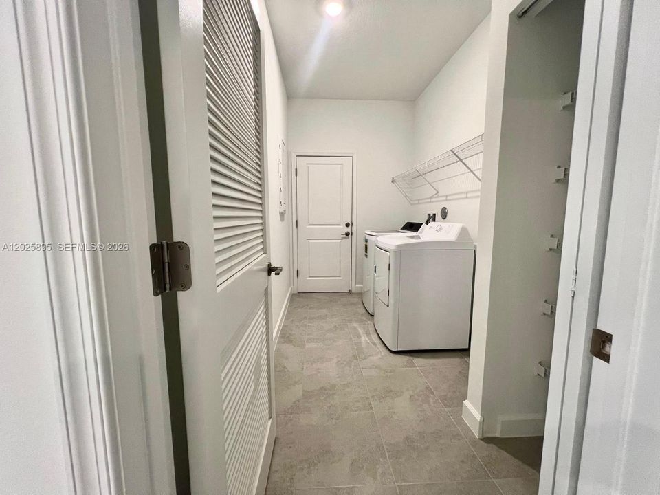 For Rent: $4,500 (3 beds, 2 baths, 1758 Square Feet)