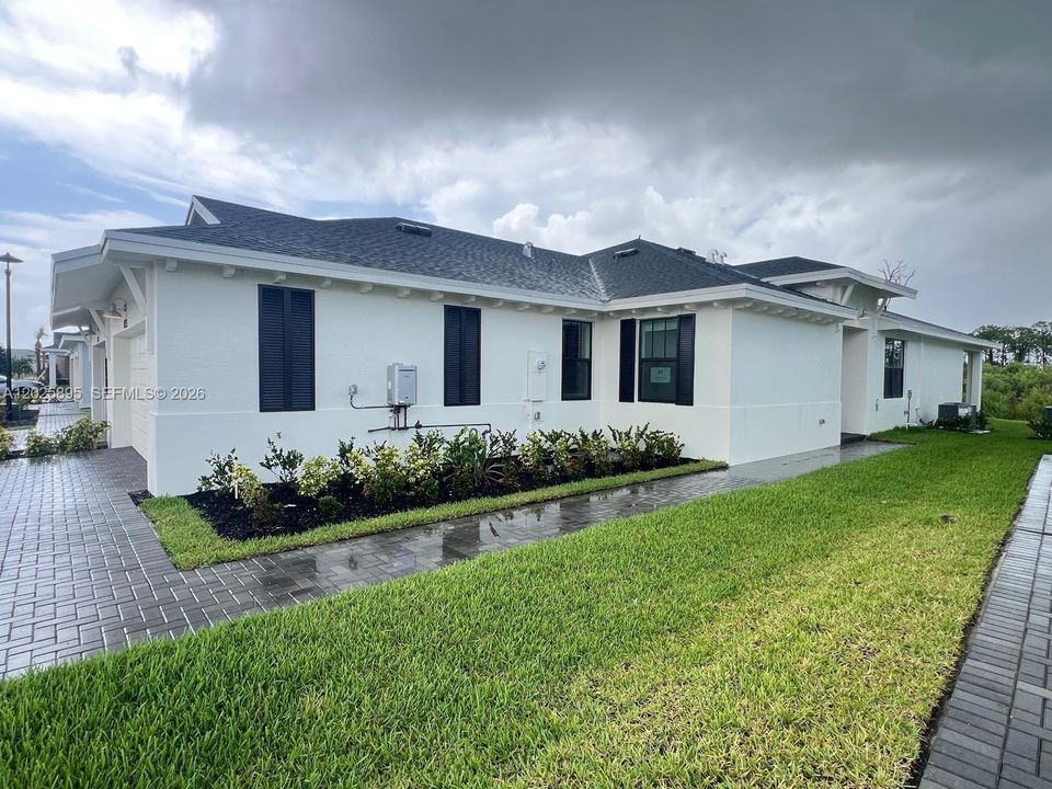 For Rent: $4,500 (3 beds, 2 baths, 1758 Square Feet)
