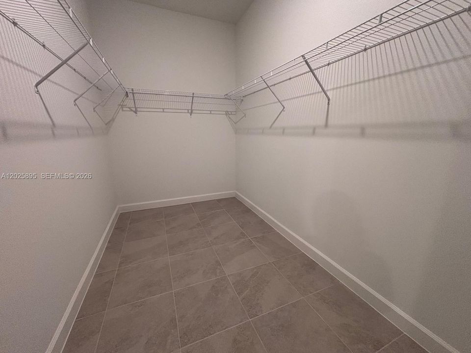 For Rent: $4,500 (3 beds, 2 baths, 1758 Square Feet)