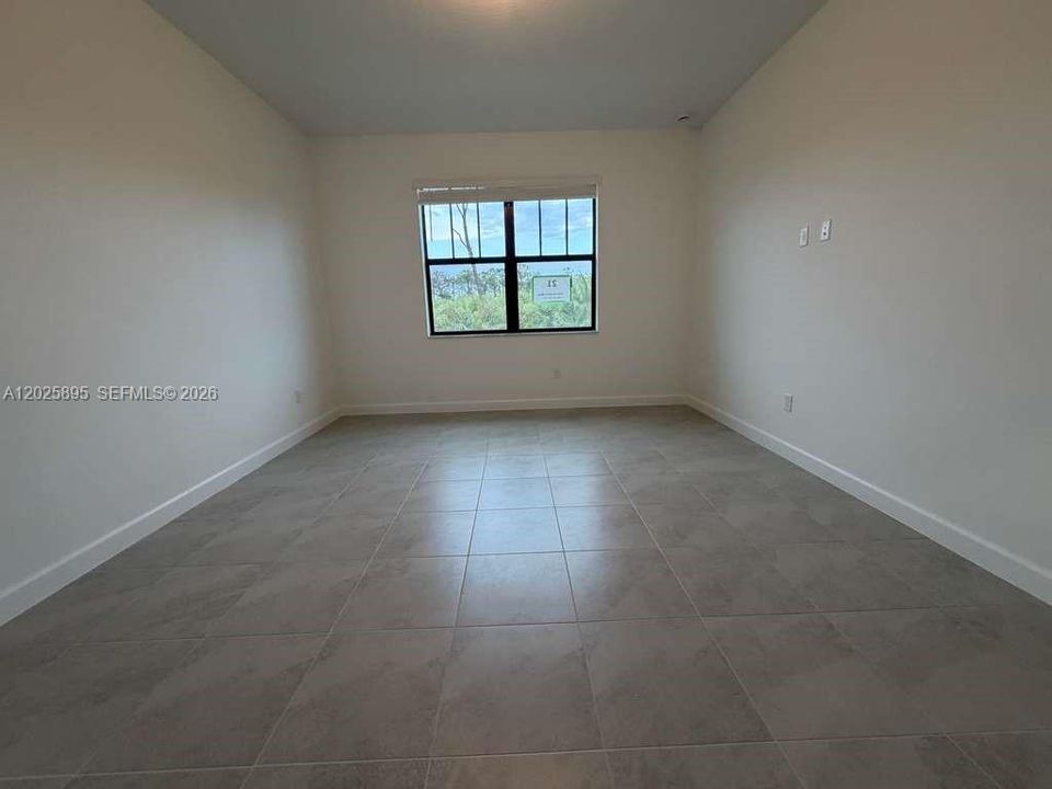 For Rent: $4,500 (3 beds, 2 baths, 1758 Square Feet)