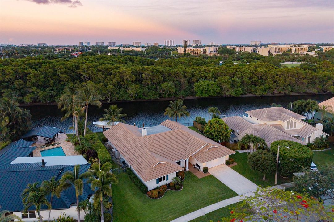 090-763CaminoLakesCircle-BocaRaton-FL-33