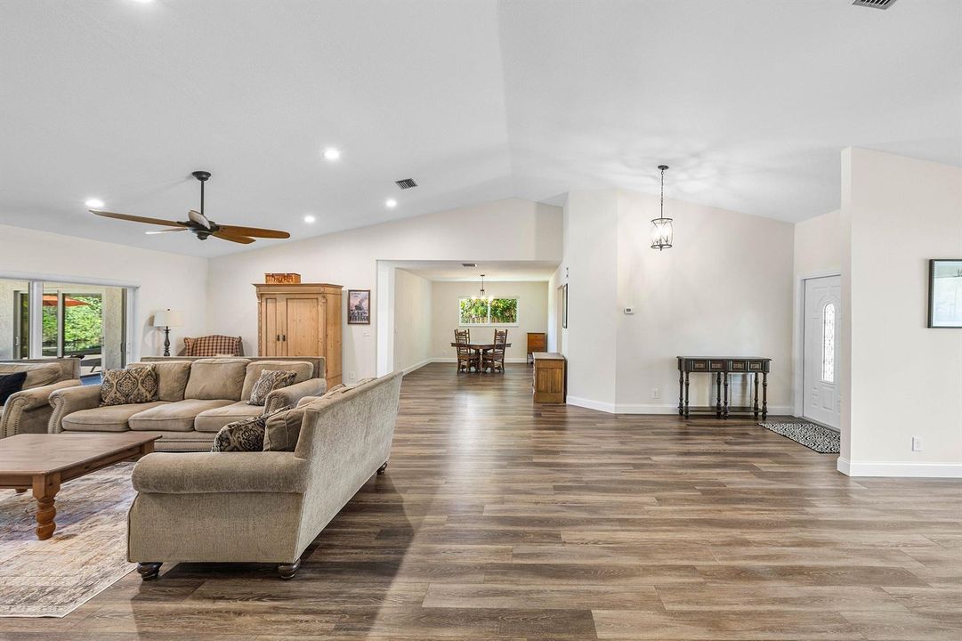 028-763CaminoLakesCircle-BocaRaton-FL-33