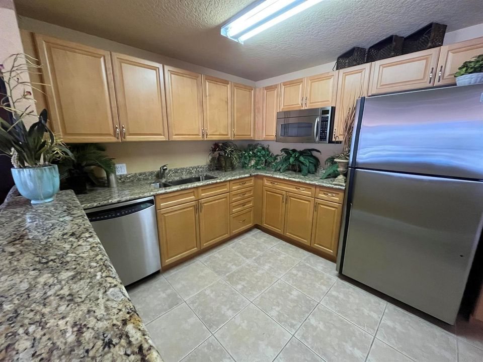Common Area Kitchen Space