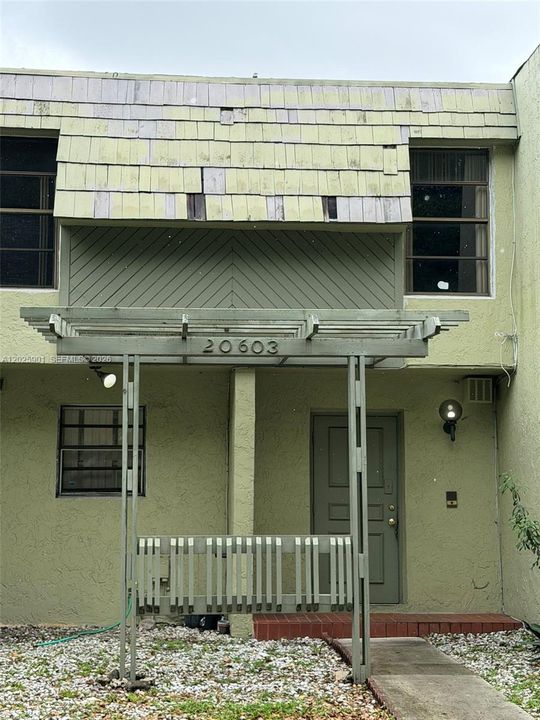 For Sale: $260,000 (3 beds, 2 baths, 1530 Square Feet)