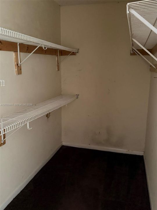 For Sale: $260,000 (3 beds, 2 baths, 1530 Square Feet)