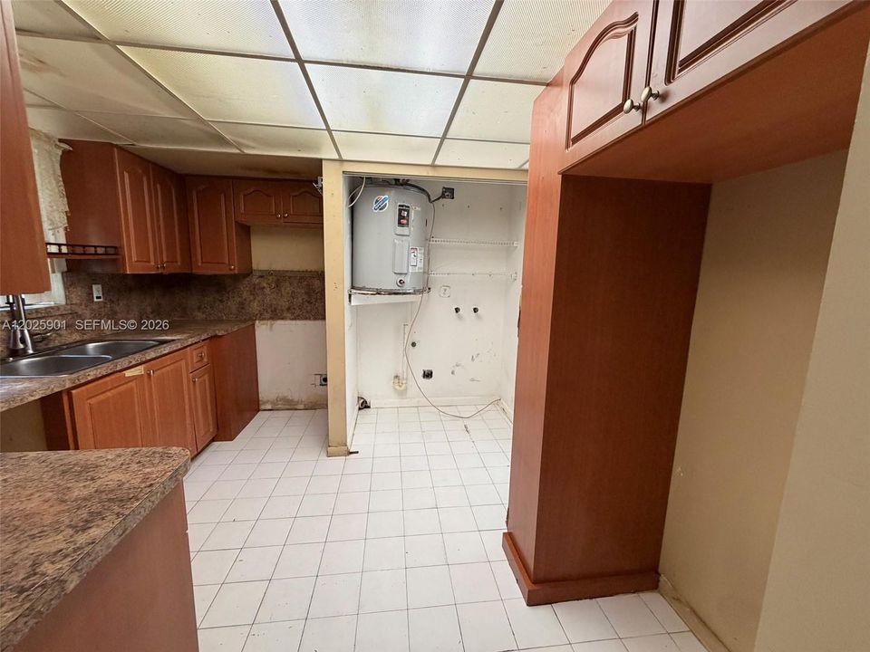 For Sale: $260,000 (3 beds, 2 baths, 1530 Square Feet)