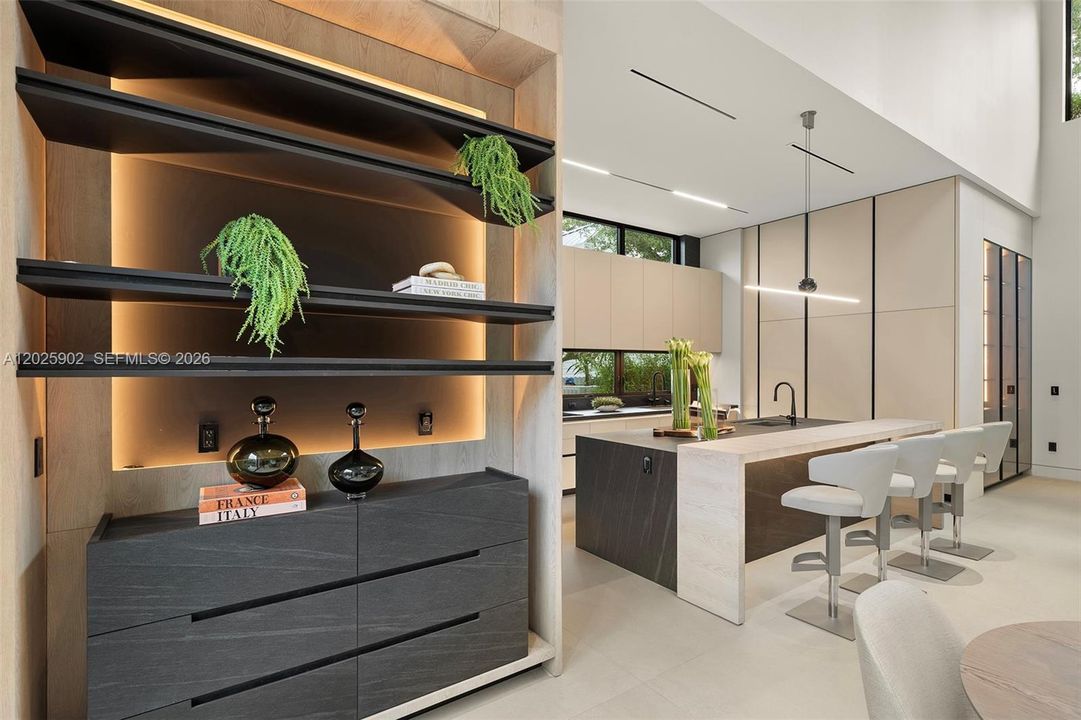 For Sale: $9,625,000 (6 beds, 7 baths, 6377 Square Feet)