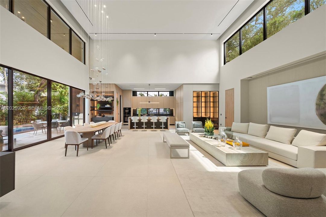 For Sale: $9,625,000 (6 beds, 7 baths, 6377 Square Feet)