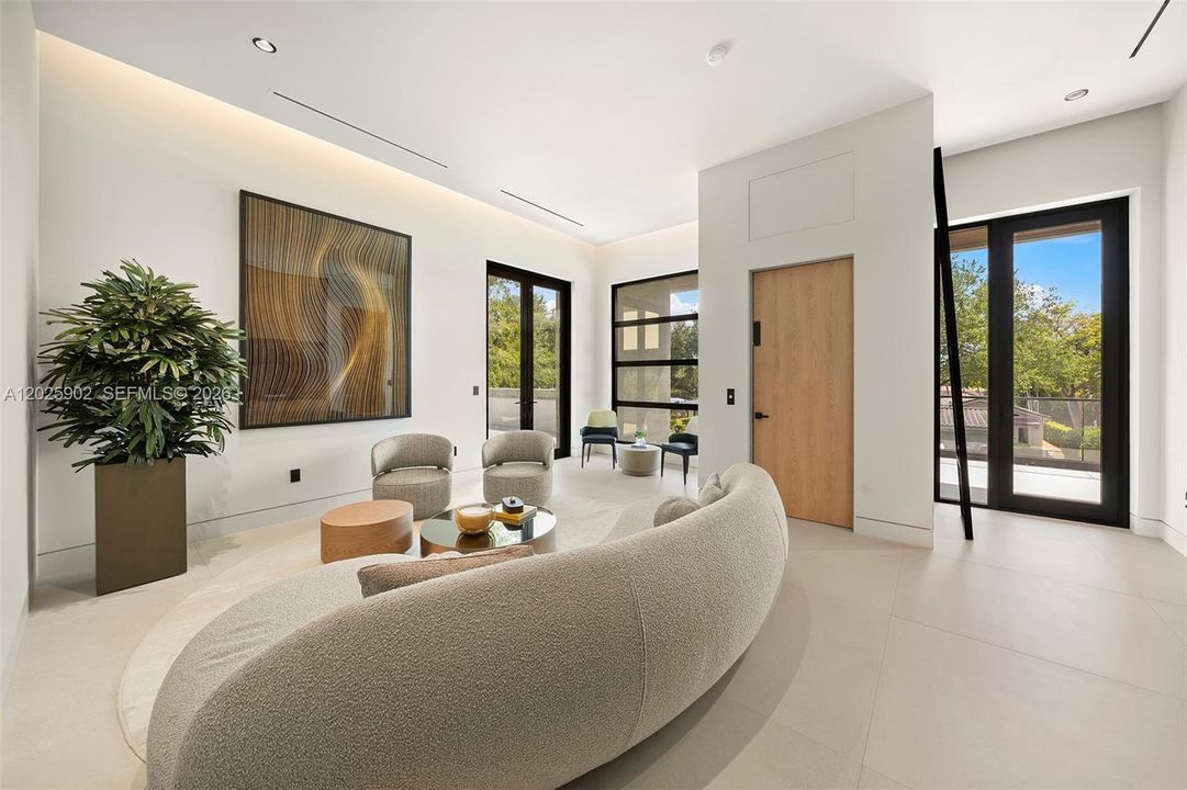For Sale: $9,625,000 (6 beds, 7 baths, 6377 Square Feet)