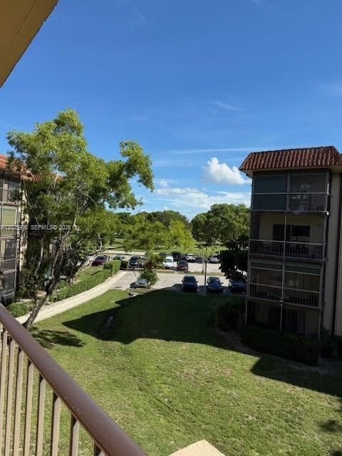 For Sale: $185,000 (2 beds, 2 baths, 1130 Square Feet)