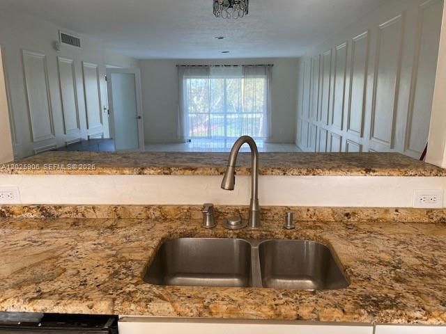 For Sale: $185,000 (2 beds, 2 baths, 1130 Square Feet)