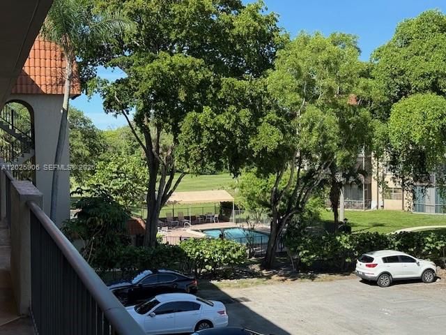 For Sale: $185,000 (2 beds, 2 baths, 1130 Square Feet)