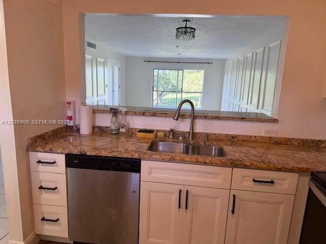 For Sale: $185,000 (2 beds, 2 baths, 1130 Square Feet)