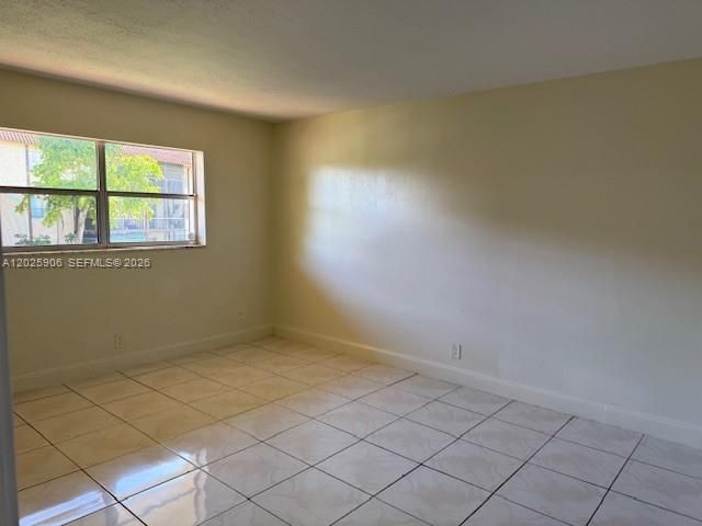 For Sale: $185,000 (2 beds, 2 baths, 1130 Square Feet)