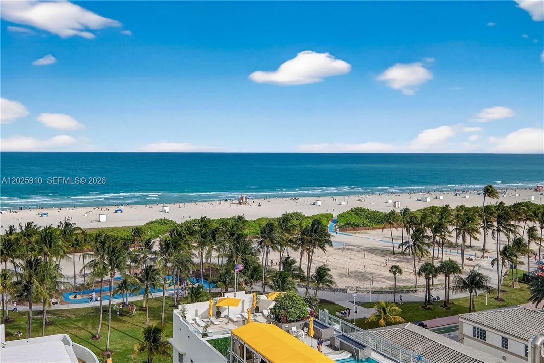For Sale: $340,000 (1 beds, 1 baths, 567 Square Feet)