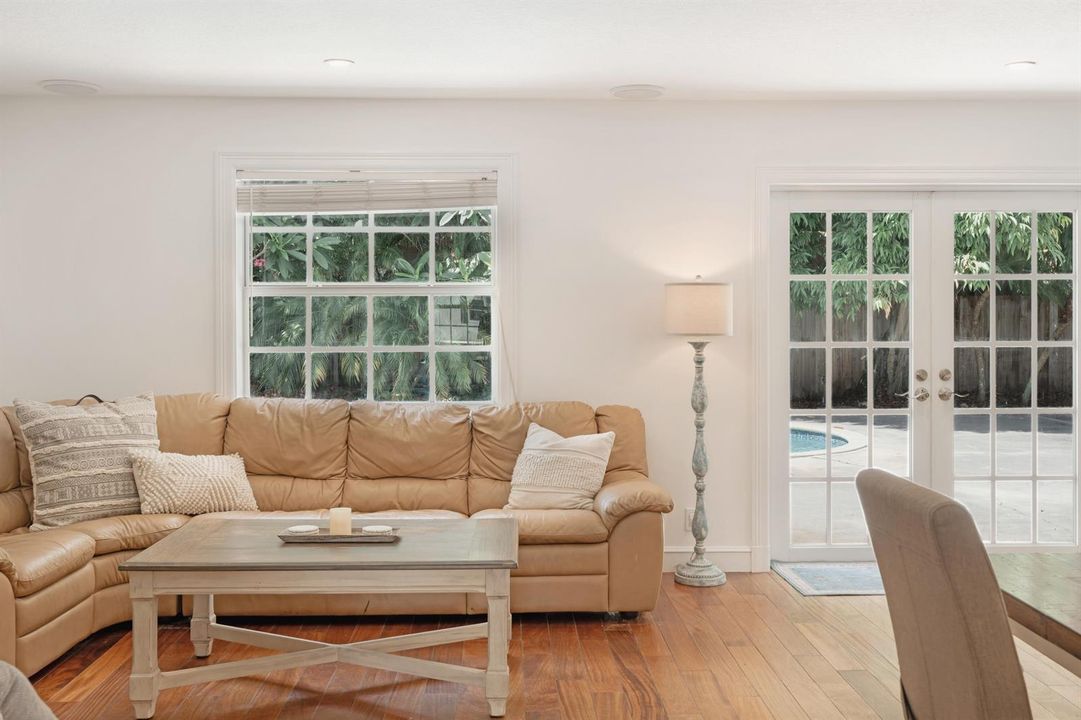 7416 Overlook-17