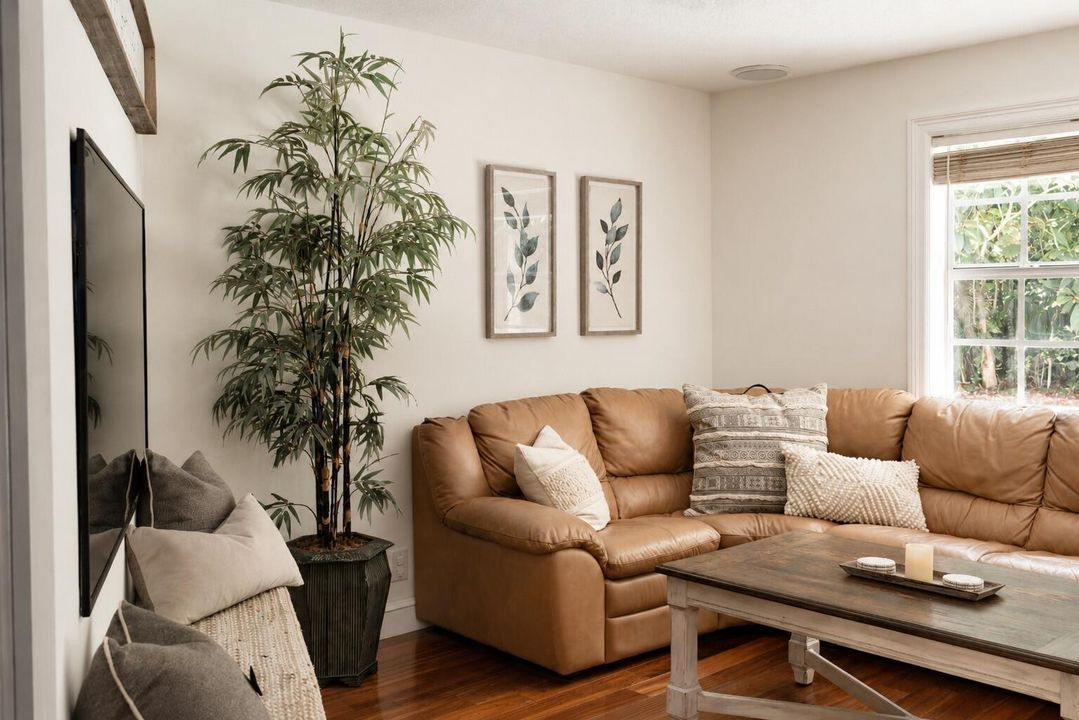 7416 Overlook-42