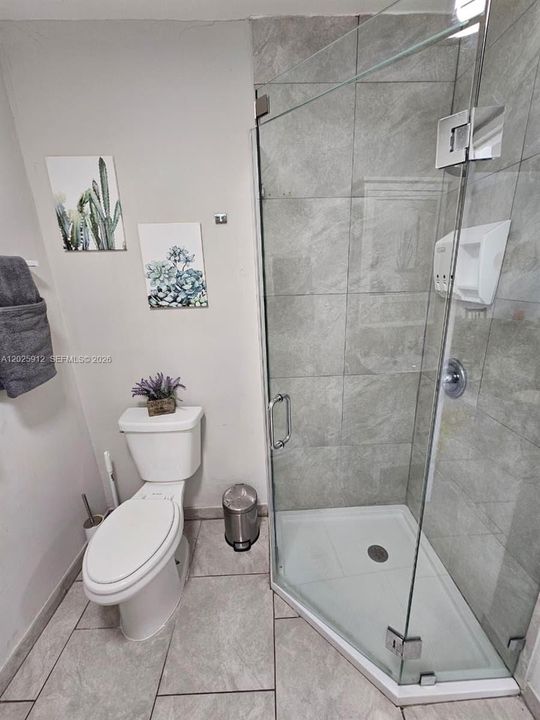 В аренду: $1,850 (2 спален, 1 ванн, 2632 Квадратных фут)