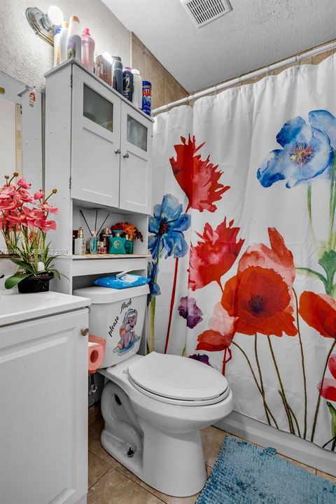 For Sale: $380,000 (2 beds, 1 baths, 750 Square Feet)