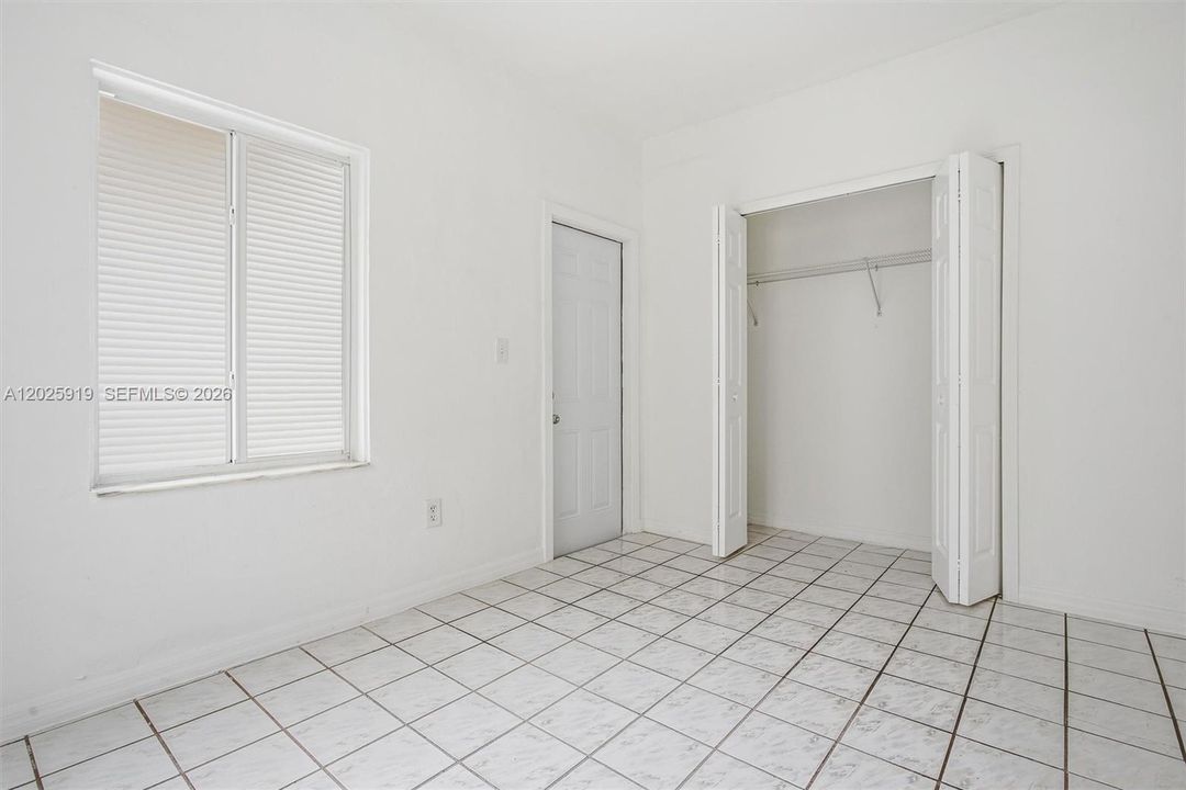 For Rent: $3,500 (3 beds, 3 baths, 2554 Square Feet)