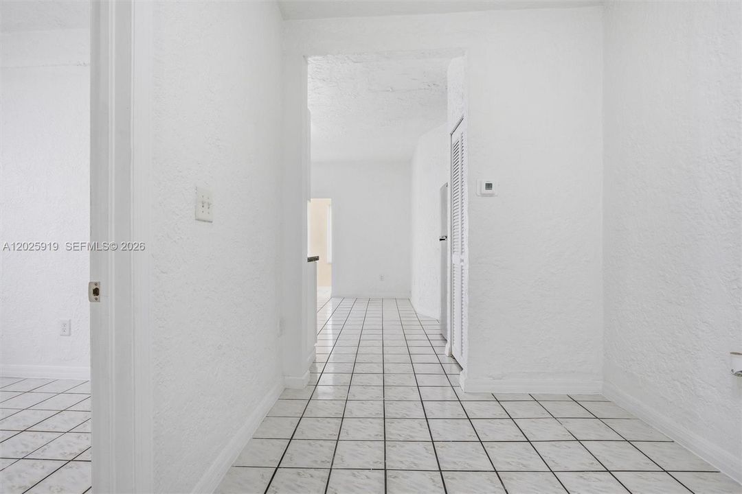 For Rent: $3,500 (3 beds, 3 baths, 2554 Square Feet)