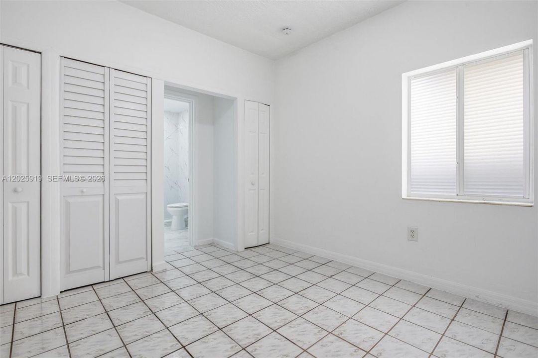 For Rent: $3,500 (3 beds, 3 baths, 2554 Square Feet)