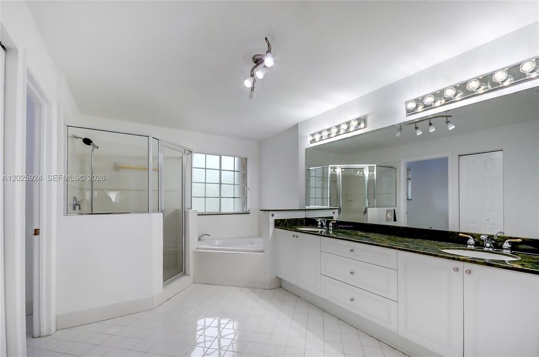 Active With Contract: $930,000 (4 beds, 3 baths, 2312 Square Feet)