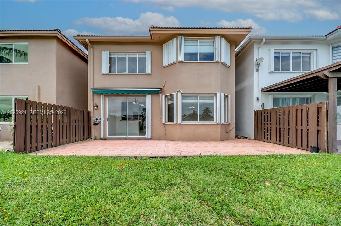 Active With Contract: $930,000 (4 beds, 3 baths, 2312 Square Feet)