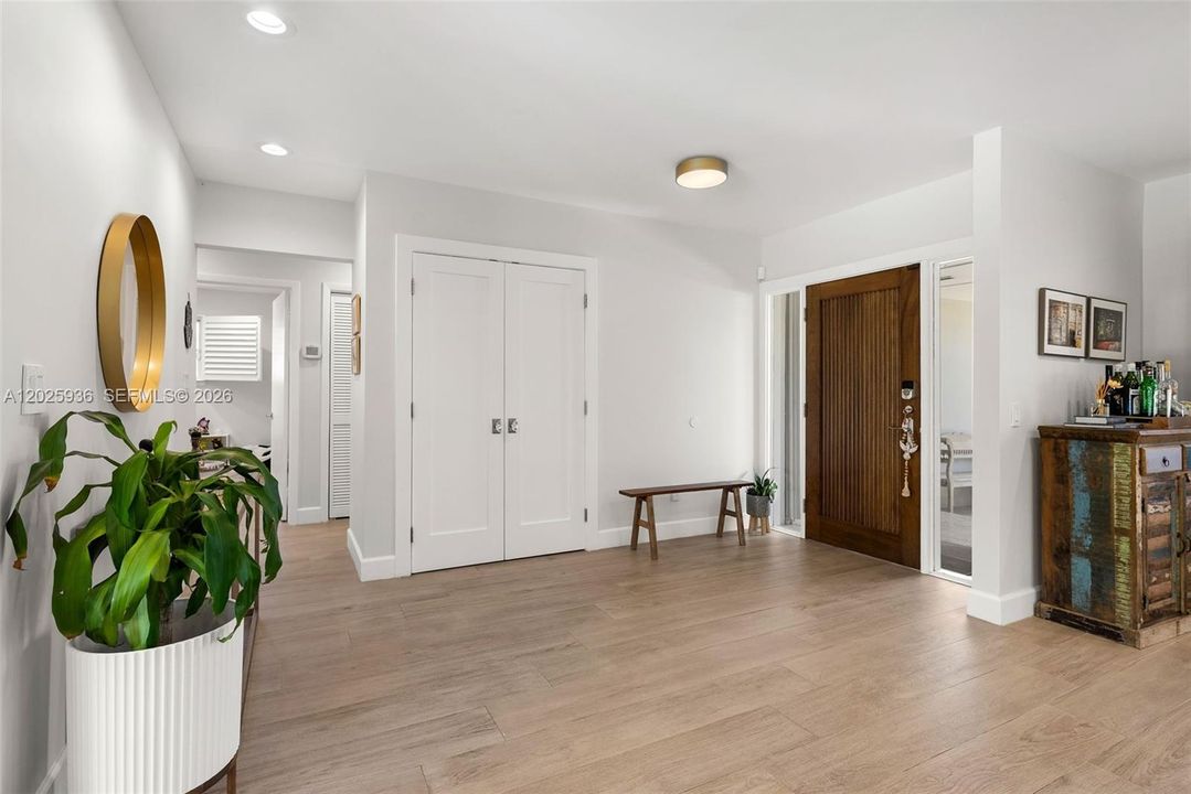 For Sale: $1,750,000 (4 beds, 2 baths, 2773 Square Feet)